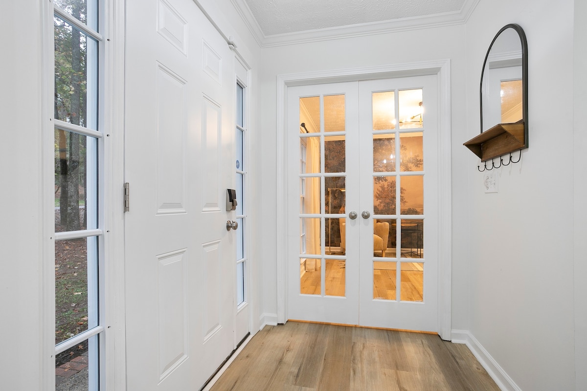Extended Stay Pet Friendly / Near Trilith Studios 7